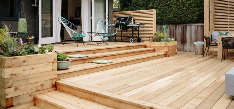 Cedar Decking Suppliers in Santa Clarita, CA