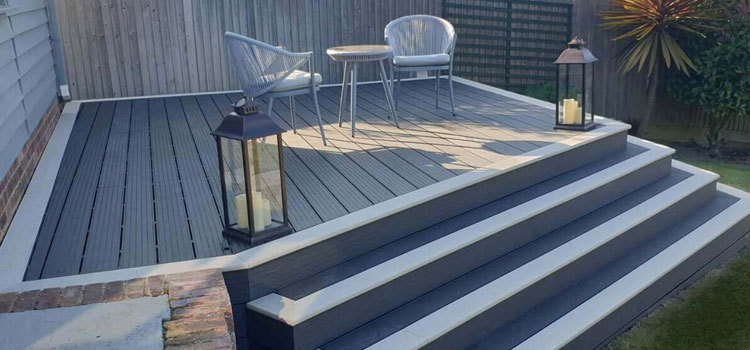 TREX Decking in Santa Clarita, CA